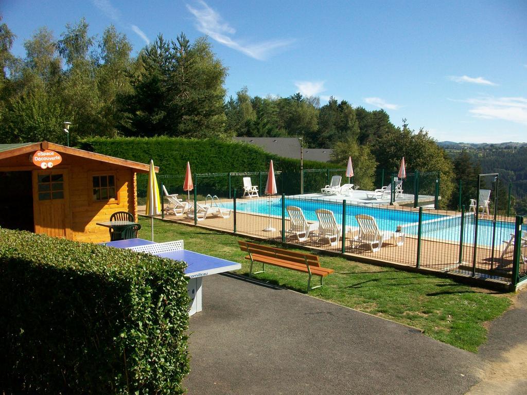 Hotel Vvf Aubrac Chaudes-Aigues Exterior foto