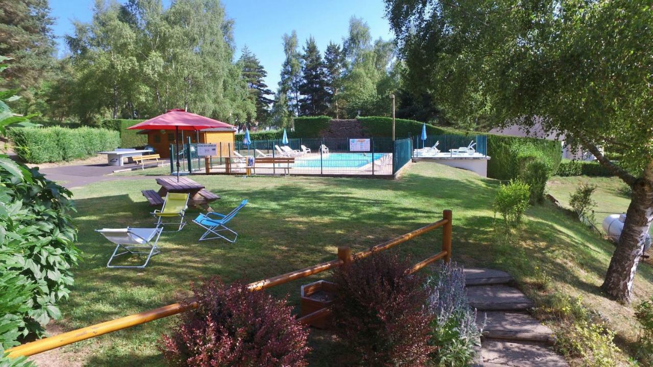 Hotel Vvf Aubrac Chaudes-Aigues Exterior foto